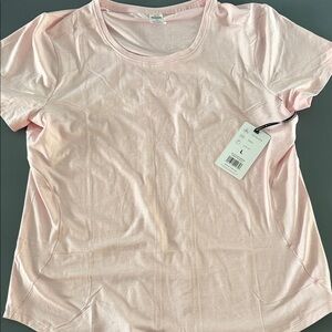 NWT Women’s Pink performance top